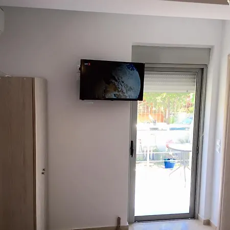 Joy Apartment Kourouta